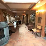 Le Catogne Hotel *