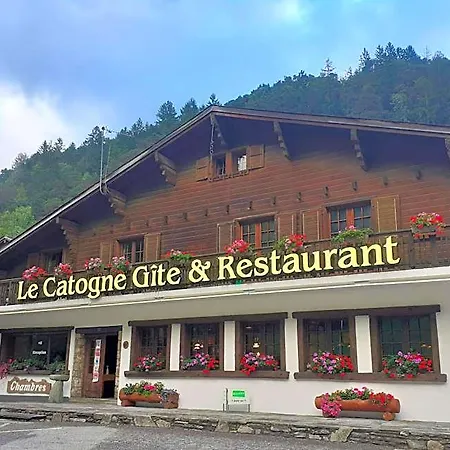 Le Catogne فندق